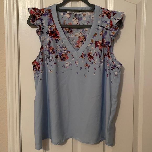 Collective Concepts Tops - Light blue floral blouse by collective concepts